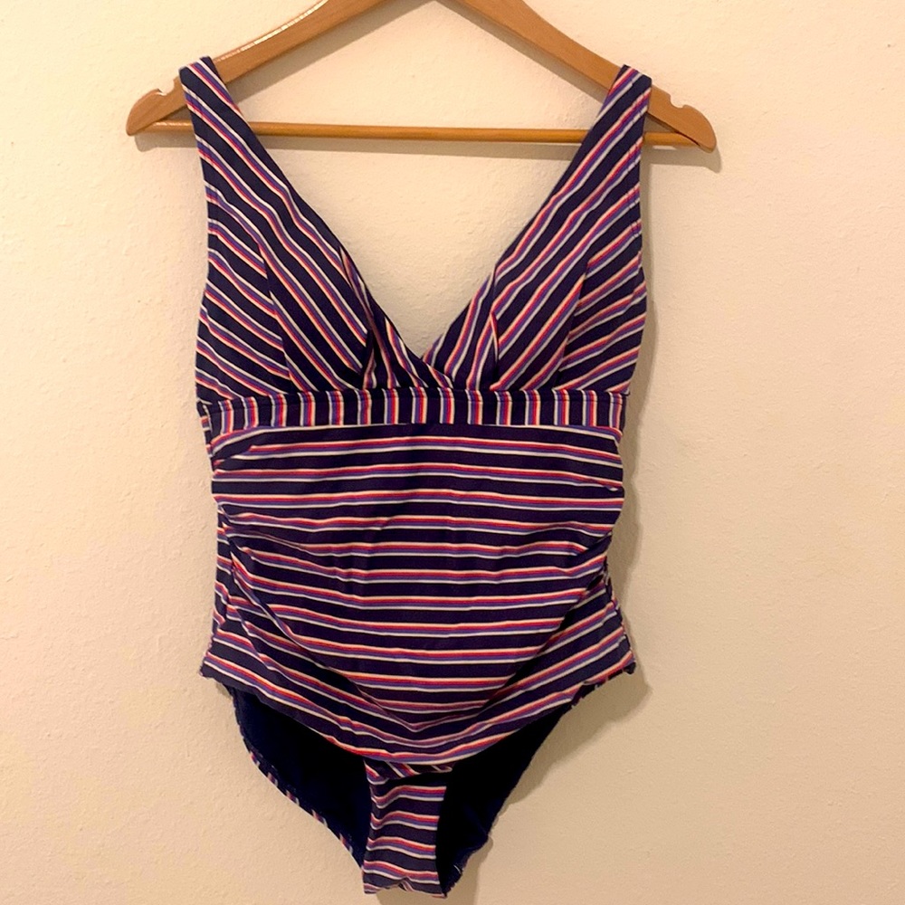 ♥️ Navy and red striped one piece | adjustable straps | ruched sides
